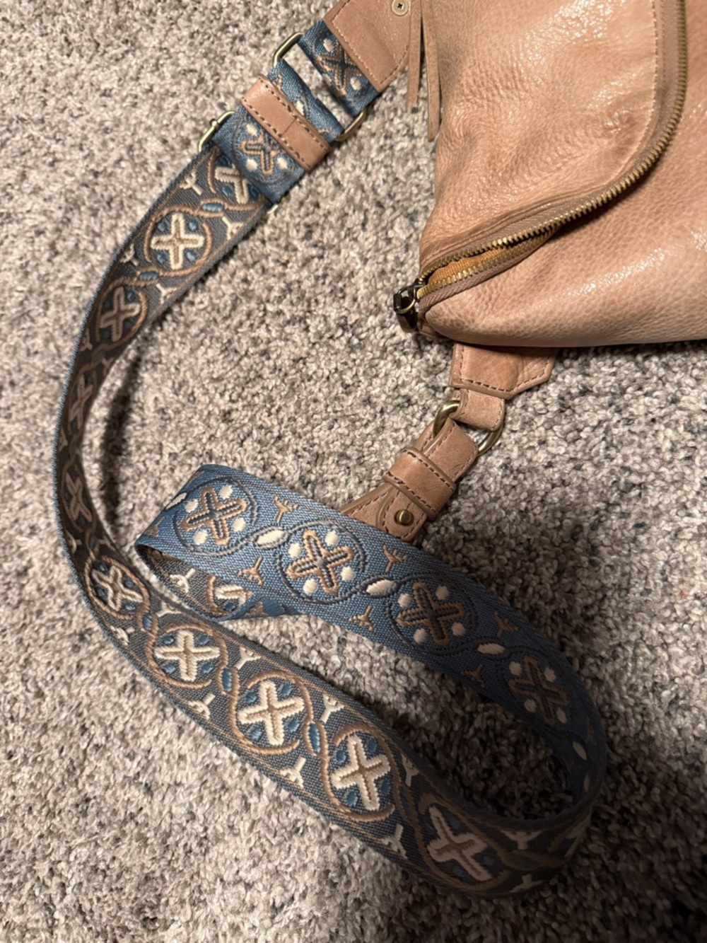 HOBO Blush Leather Crossbody Belt Bag with Gold Zipper - Picture 4 of 8